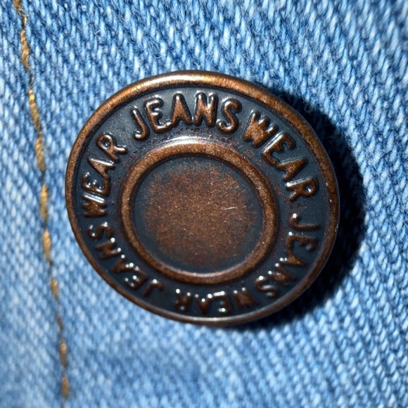 Light Wash Denim Jacket - Picture 6 of 6